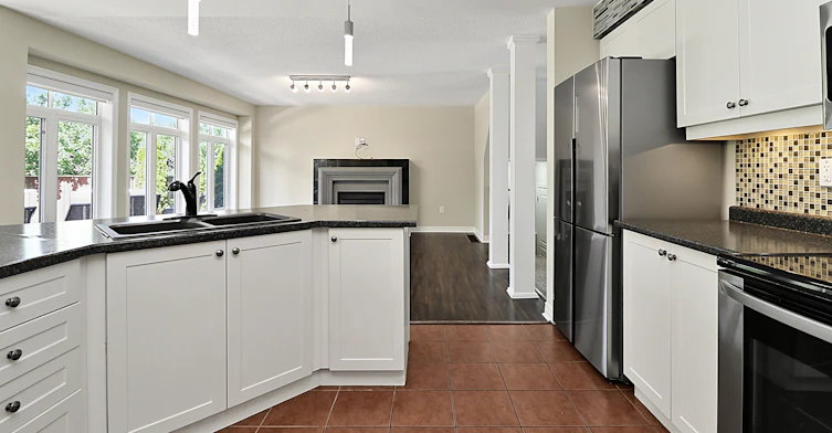 28 Barrington Trail E, Collingwood, ON, L9Y 0G1 - 23