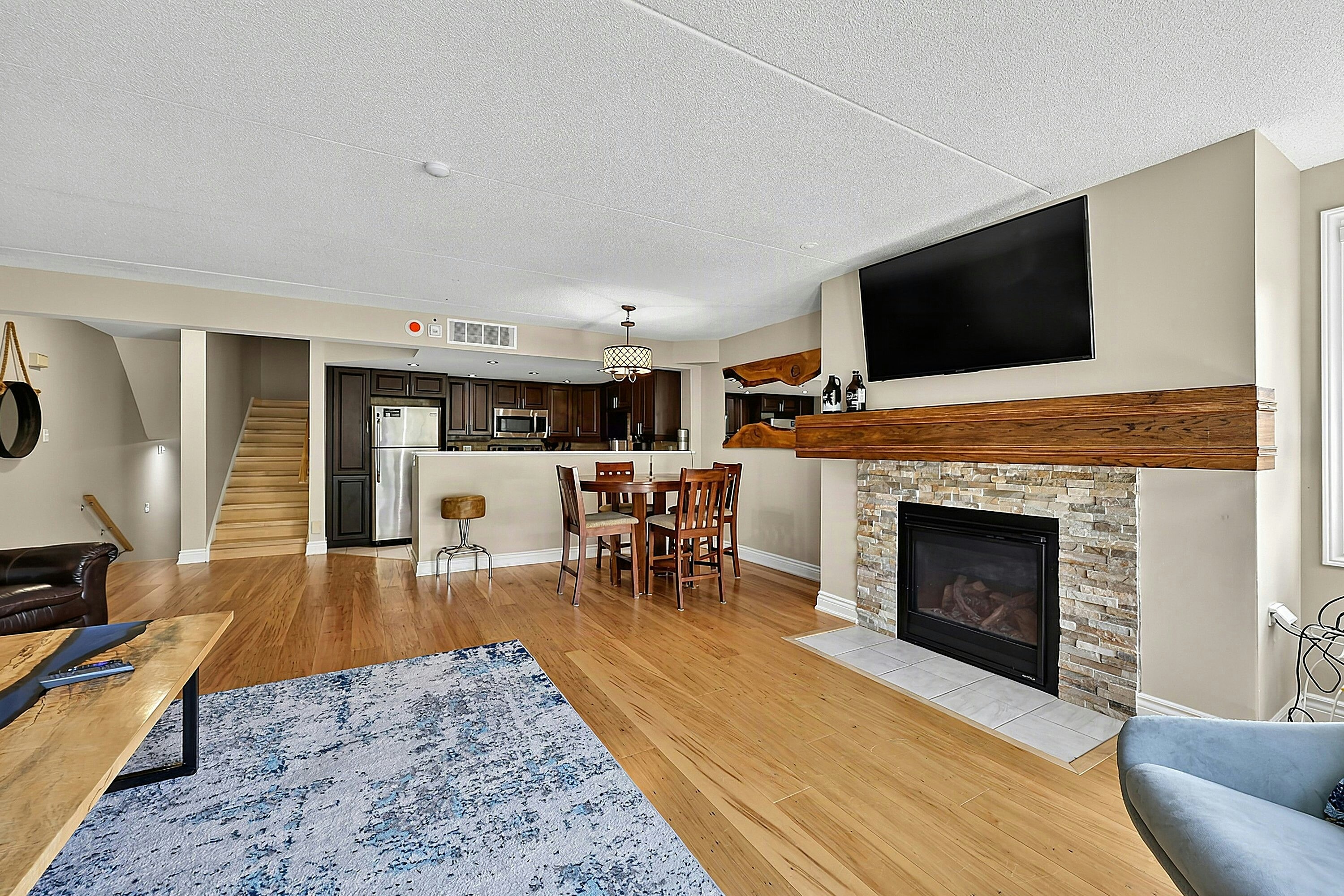 212-107 Ann Heggtveit Drive, Blue Mountains, ON, L9Y 0P7