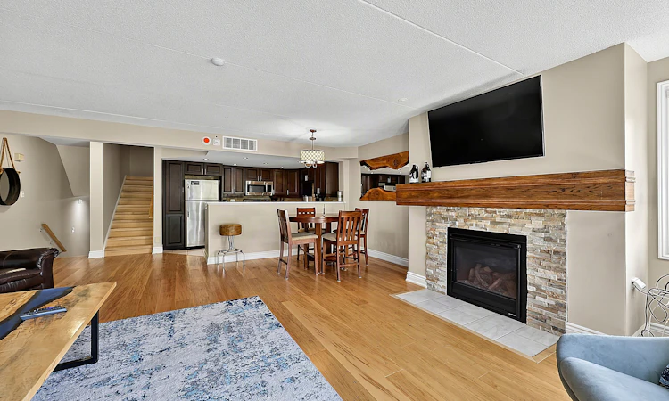 212-107 Ann Heggtveit Drive