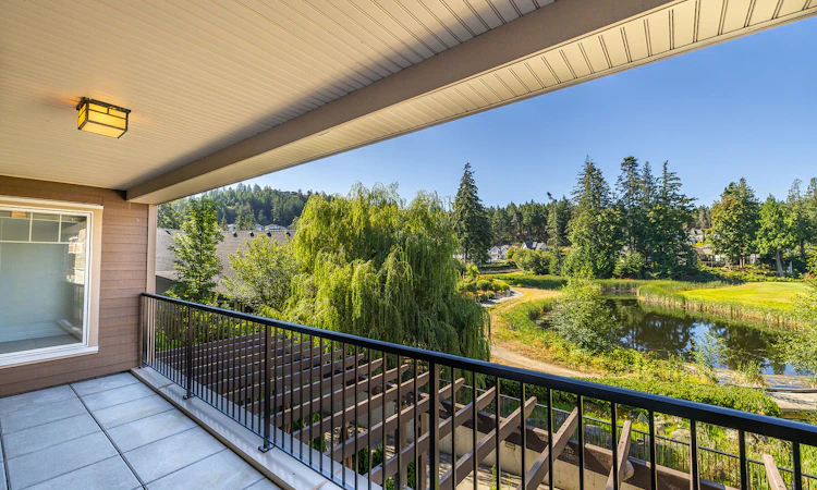204-1325 Bear Mountain Parkway