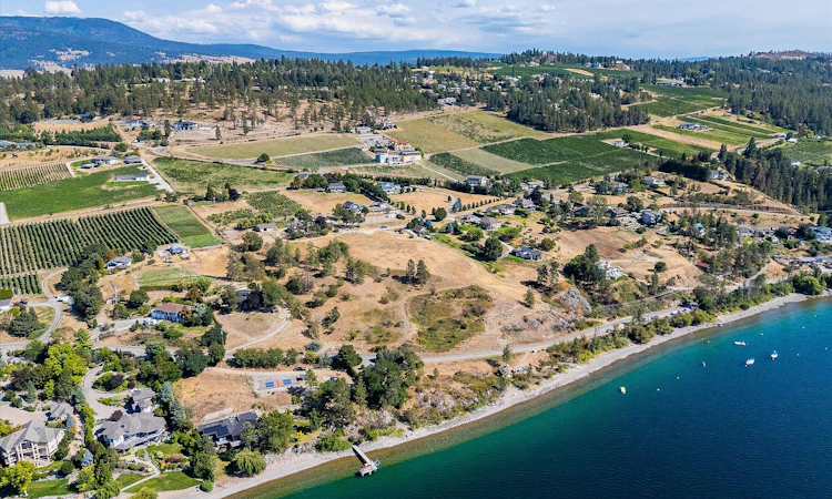 Lot-104 W Okanagan Centre Road