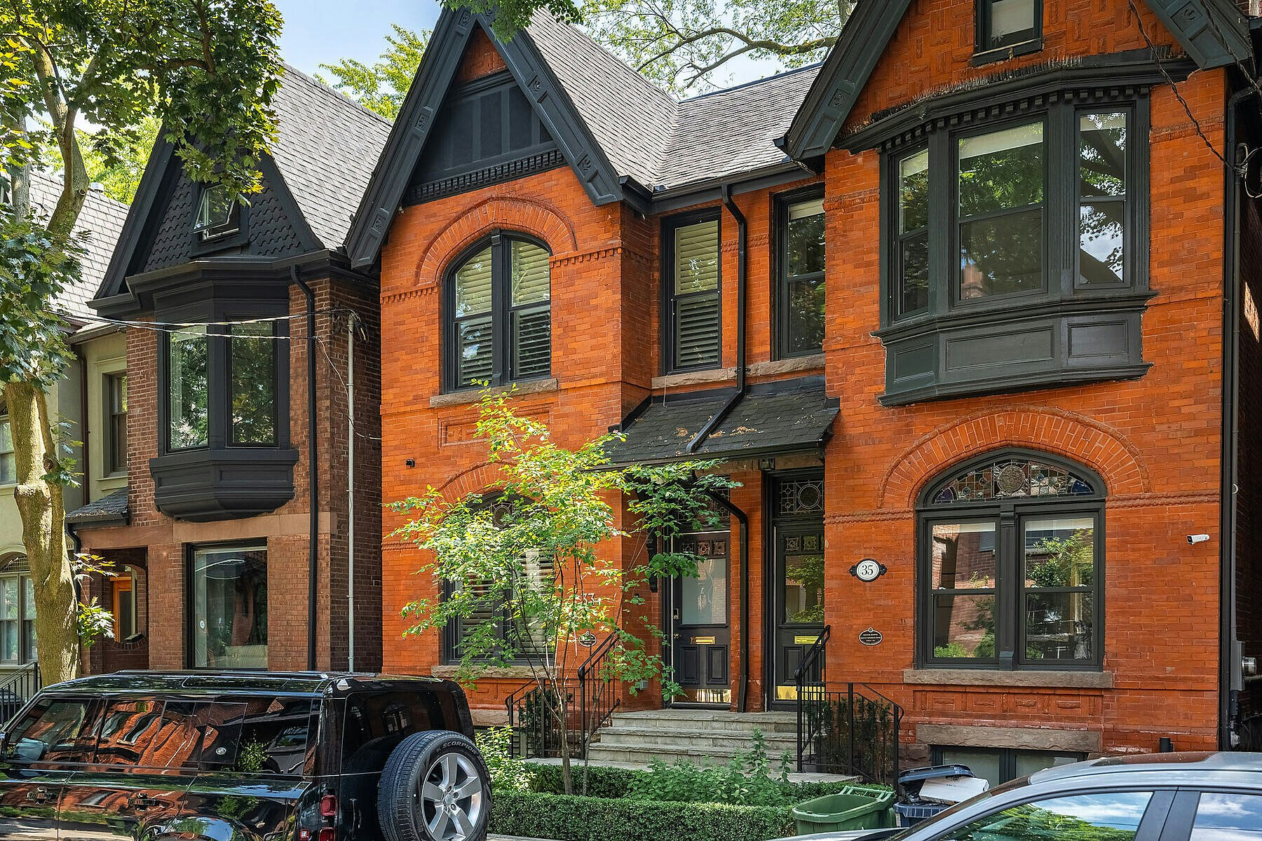 33 Tranby Avenue, Toronto, ON, M5R 1N4 - 3