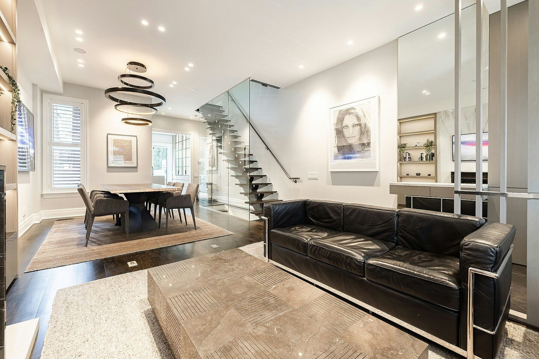 33 Tranby Avenue, Toronto, ON, M5R 1N4 - 7