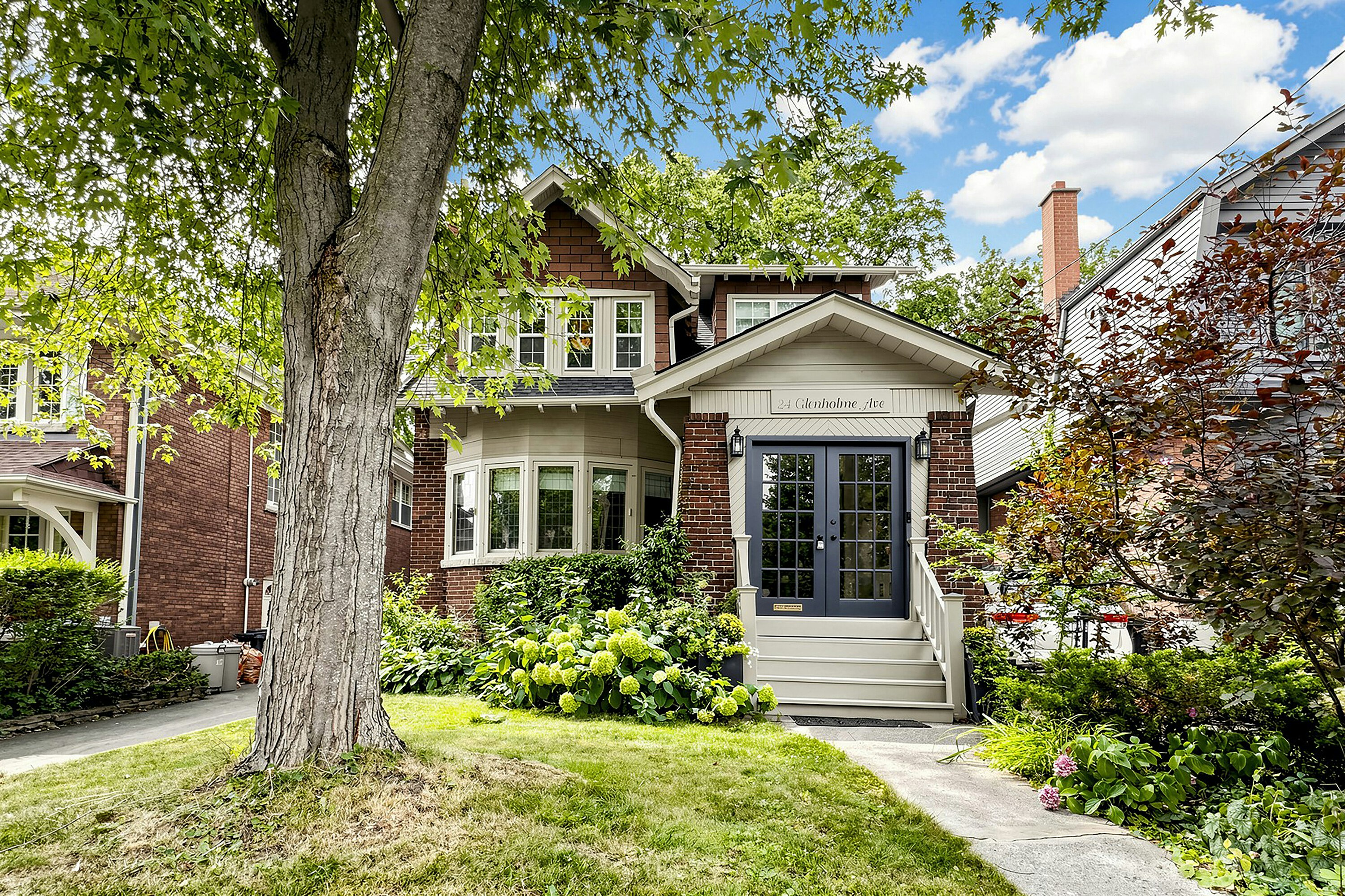 24 Glenholme Avenue, Toronto, ON, M6H 3A9