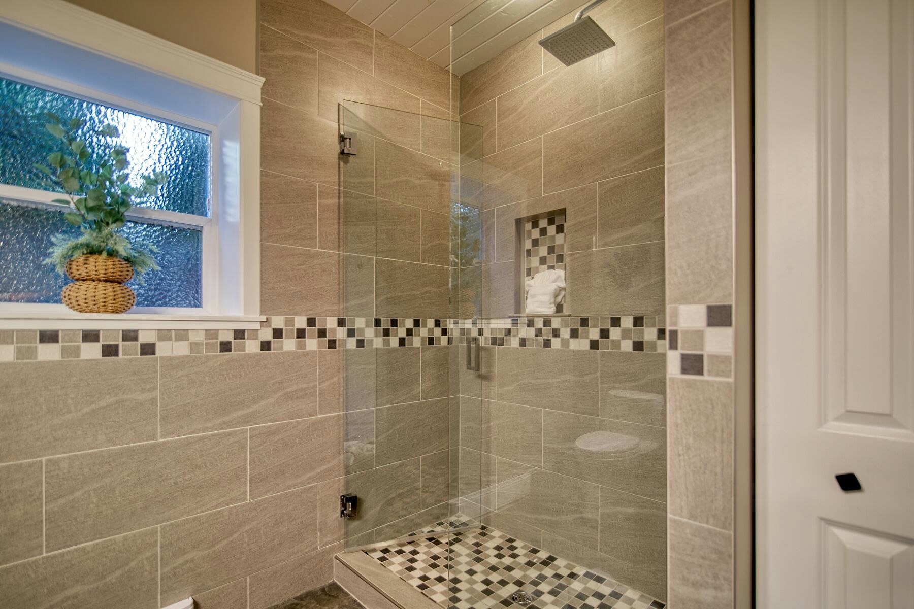 6369 Jasper Road, Sechelt, BC, V7Z 0R7 - 36