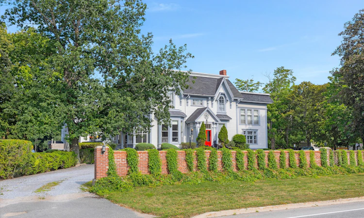 3180 Rothesay Road
