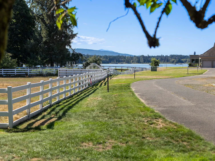 340 Berray Road, Fanny Bay, BC, V0R 1W0 - 4