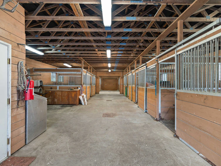 340 Berray Road, Fanny Bay, BC, V0R 1W0 - 47