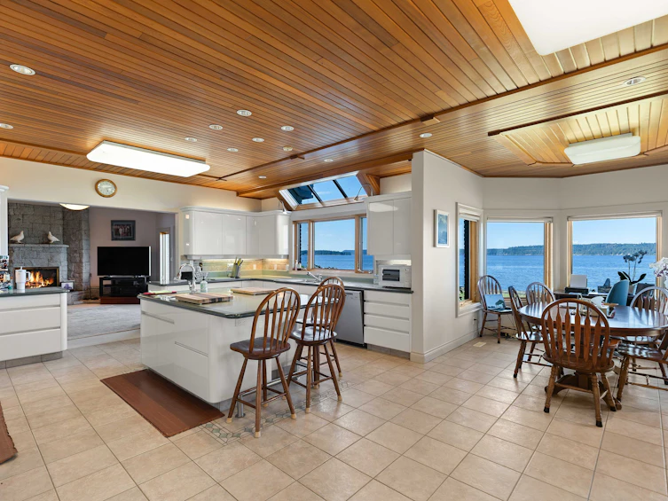 340 Berray Road, Fanny Bay, BC, V0R 1W0 - 21