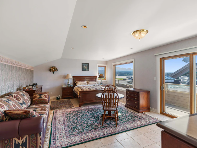 340 Berray Road, Fanny Bay, BC, V0R 1W0 - 39