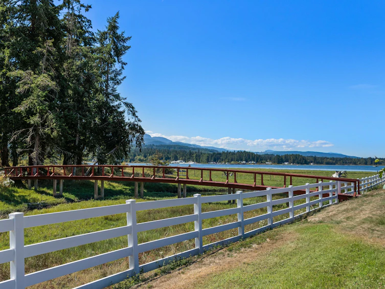340 Berray Road, Fanny Bay, BC, V0R 1W0 - 7