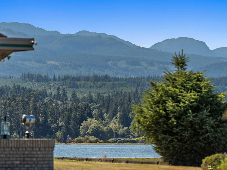 340 Berray Road, Fanny Bay, BC, V0R 1W0 - 9