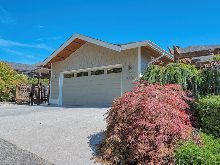 9326 Jorgensen Place, Halfmoon Bay, BC, V7Z 1B4 - 29