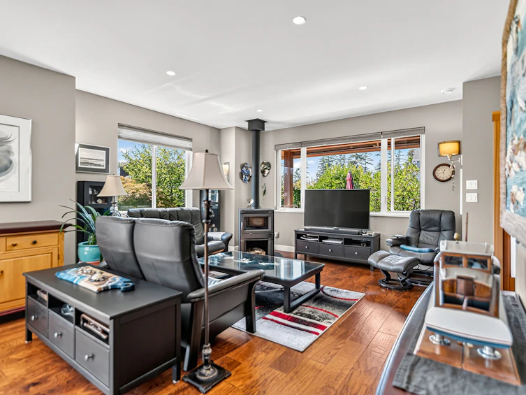 9326 Jorgensen Place, Halfmoon Bay, BC, V7Z 1B4 - 10