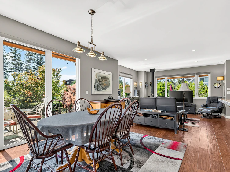 9326 Jorgensen Place, Halfmoon Bay, BC, V7Z 1B4 - 7
