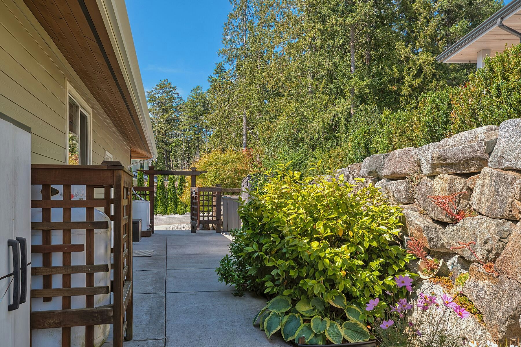9326 Jorgensen Place, Halfmoon Bay, BC, V7Z 1B4 - 31
