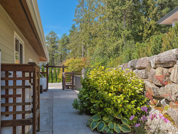 9326 Jorgensen Place, Halfmoon Bay, BC, V7Z 1B4 - 31