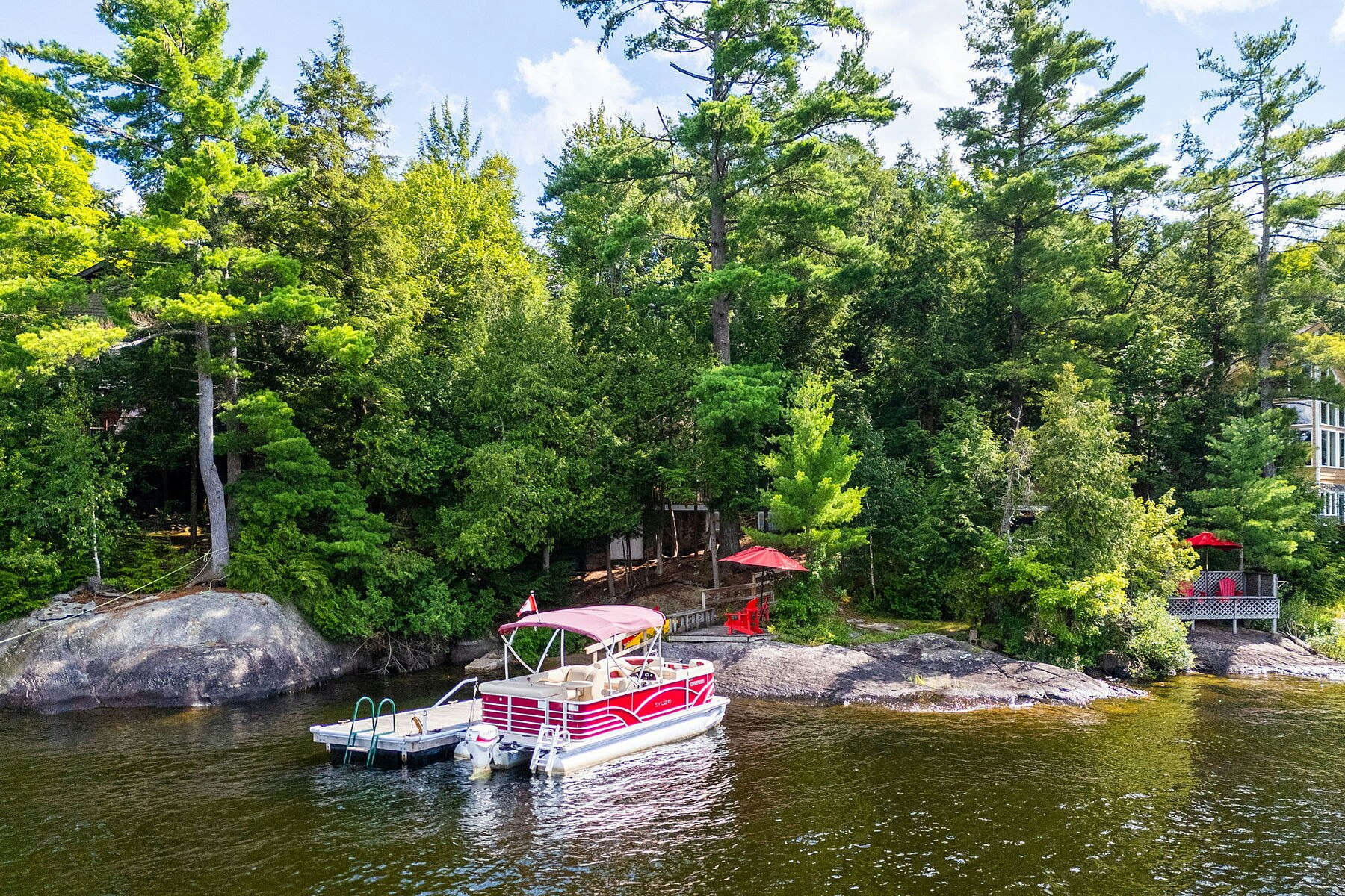 1061 Hurling Point Road, Muskoka Lakes, ON, P0C 1A0