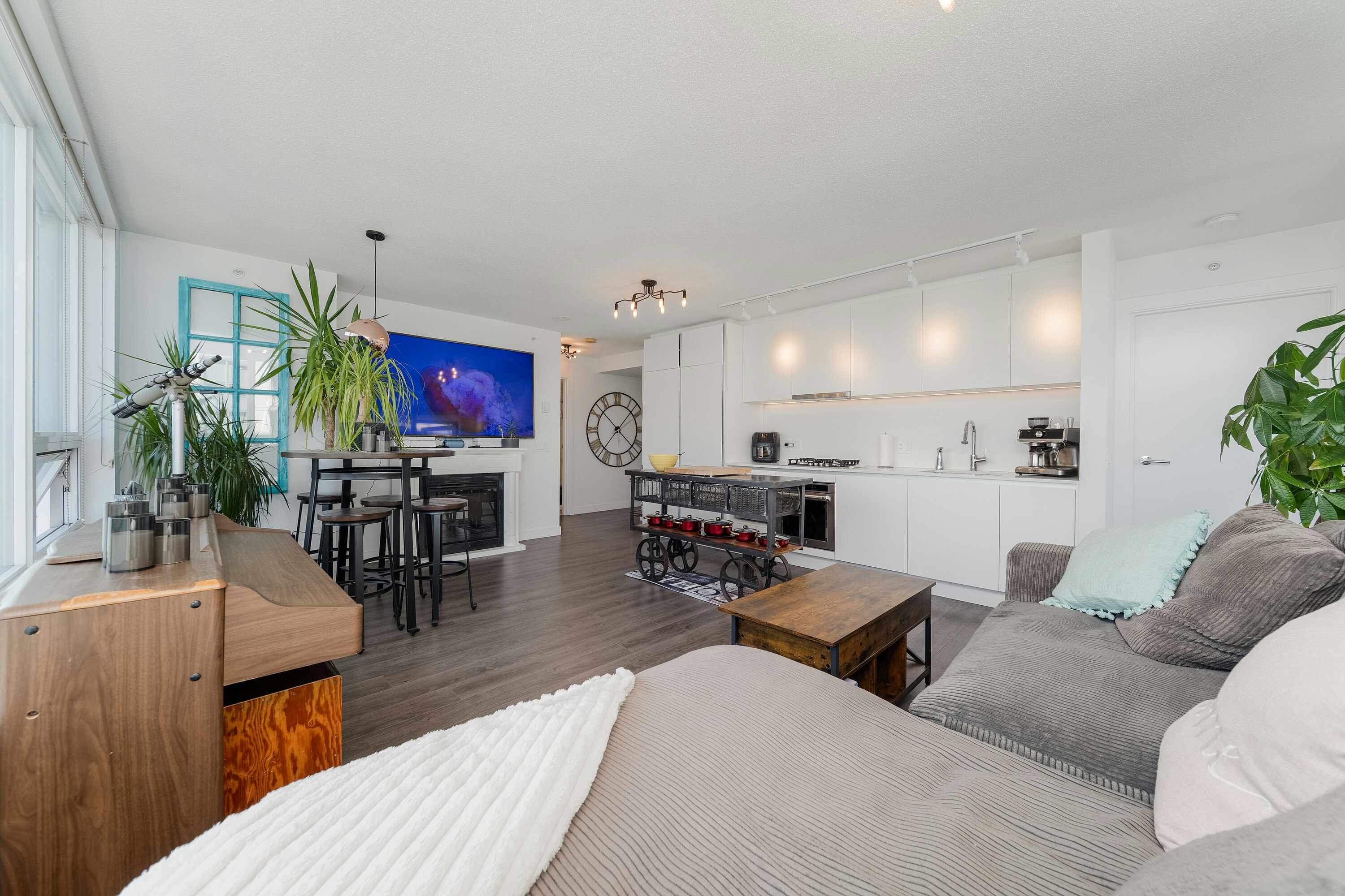 1709-988 Quayside Drive, New Westminster, BC, V3M 0L5 - 12