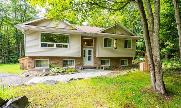 1261 Falkenburg Road