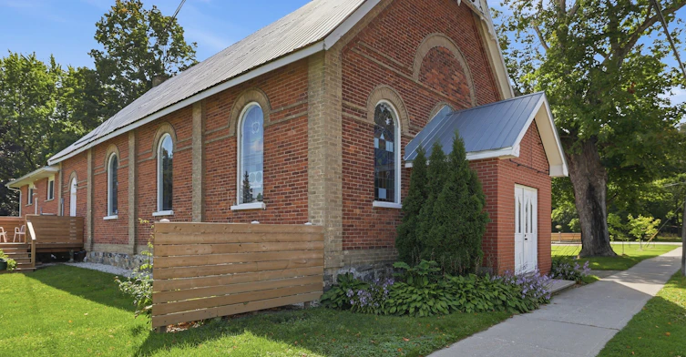 C-22 Melville Street, Clearview, ON, L0M 1P0