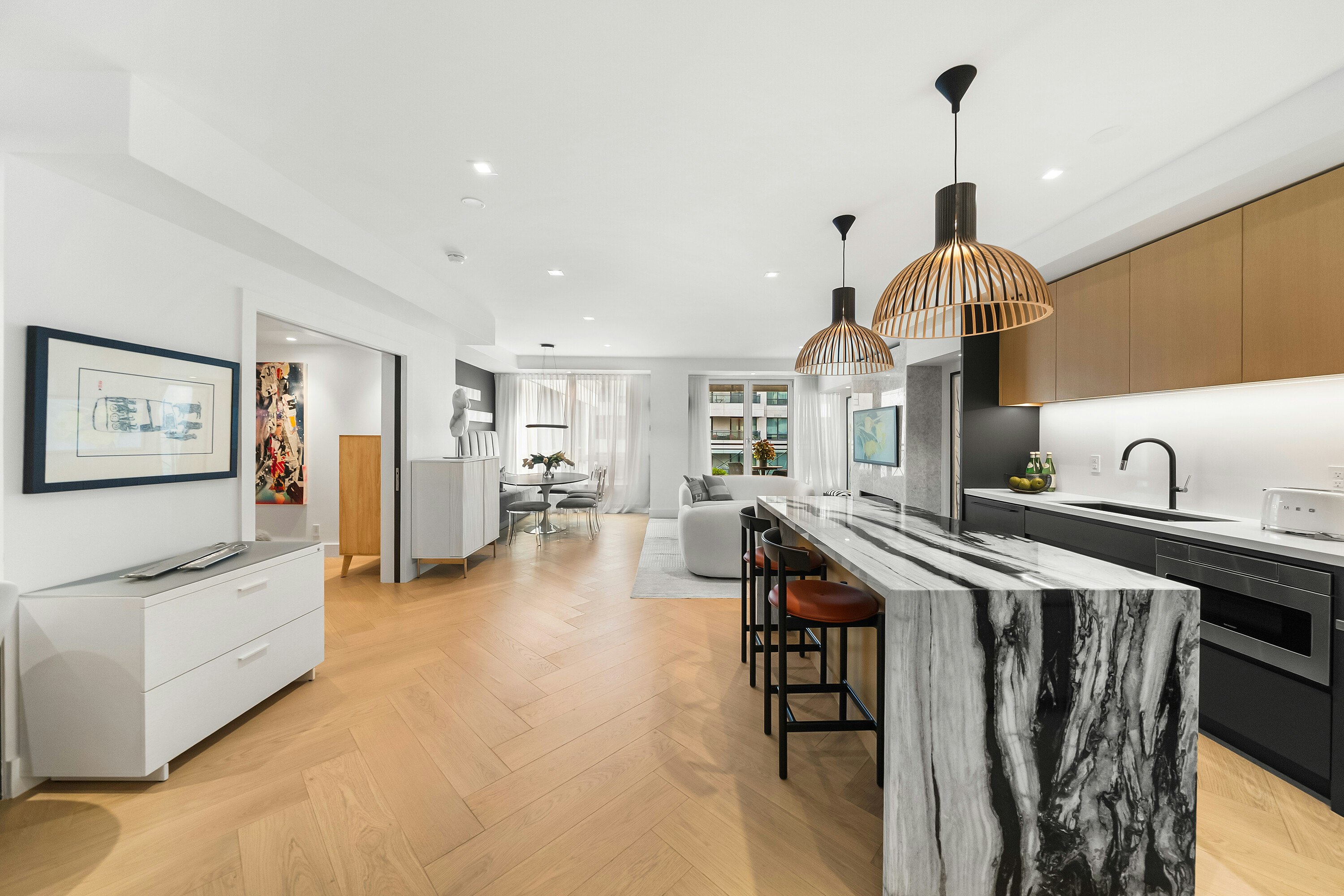 716-20 Scrivener Square, Toronto, ON, M4W 3X9