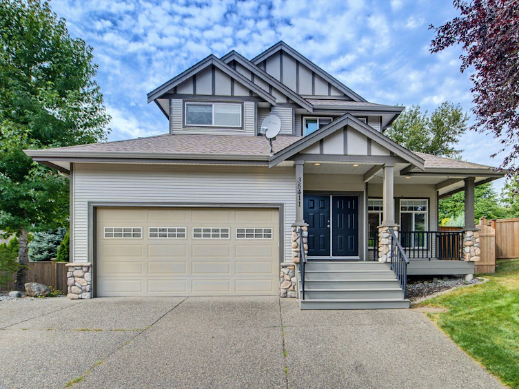 35411 Nakiska Court, Abbotsford, BC, V3G 1J6