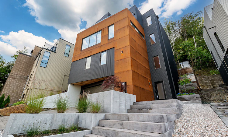 31 Armshore Drive