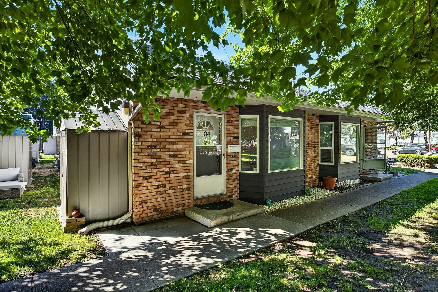 104-3155 Gordon Drive, Kelowna, BC, V1W 3N5