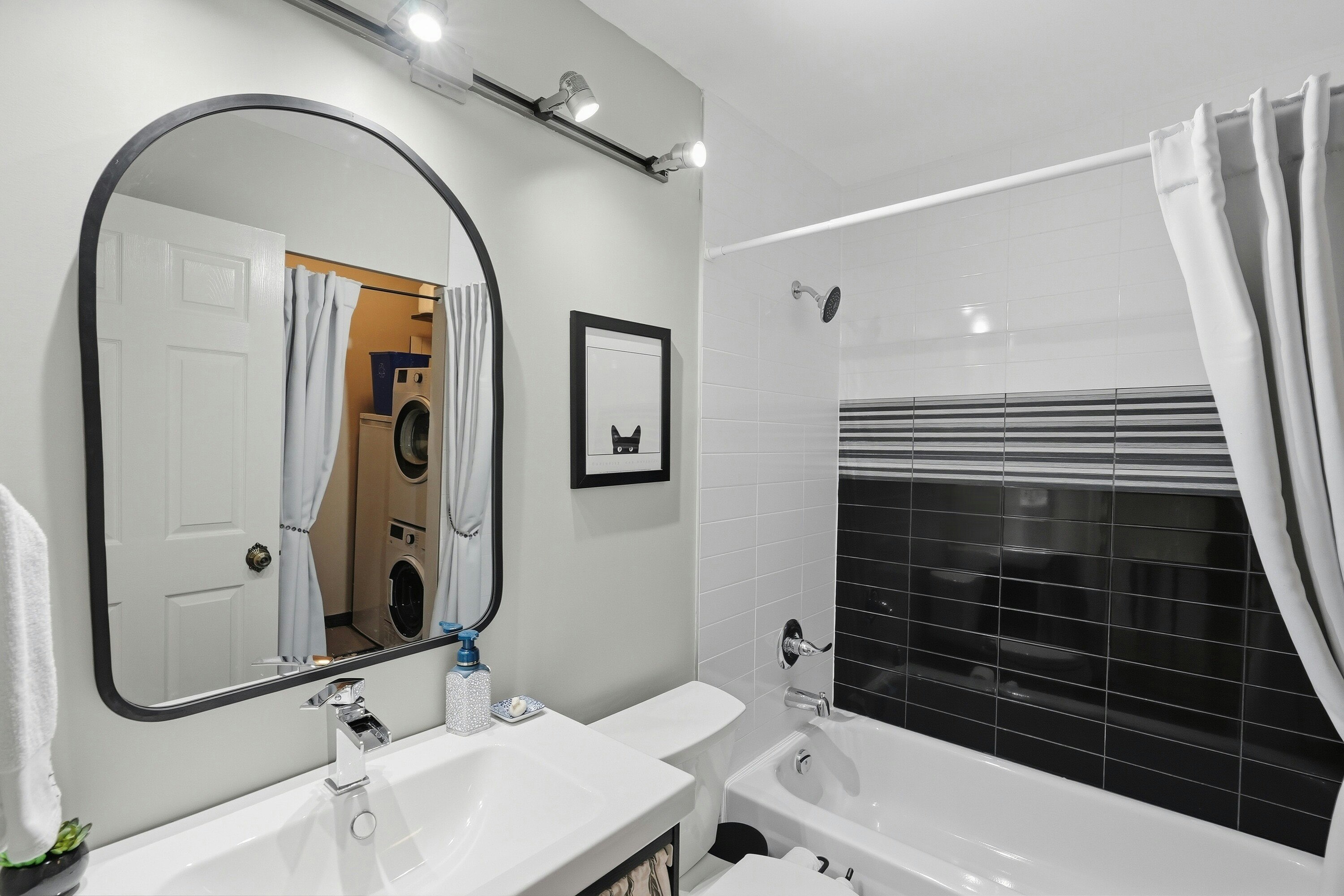 317-83 Star Crescent, New Westminster, BC, V3M 6X8 - 30