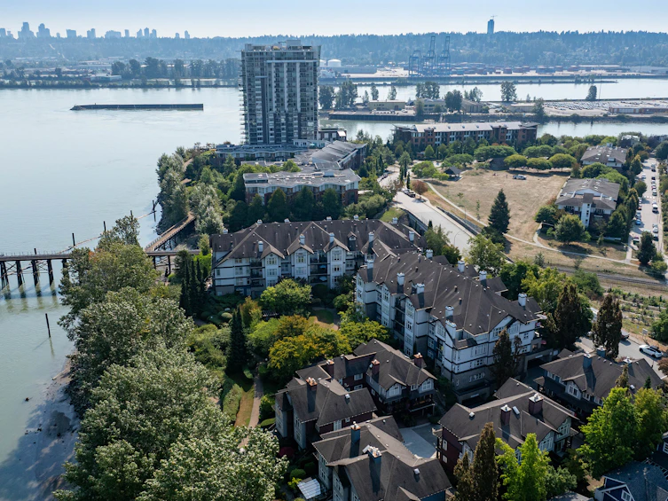 317-83 Star Crescent, New Westminster, BC, V3M 6X8 - 37