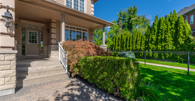 186 Weaver Court, Vaughan, ON, L0J 1C0 - 2