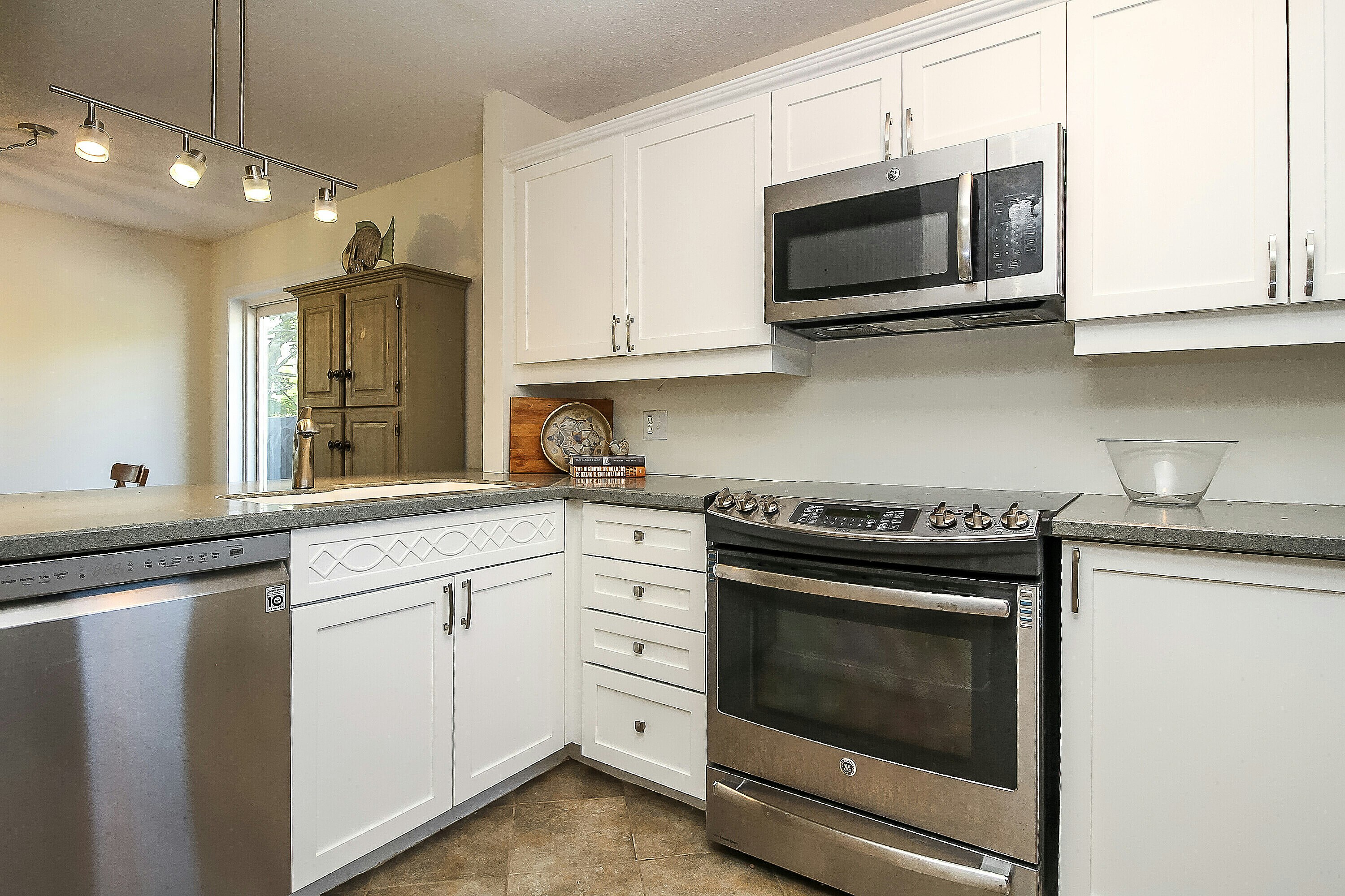771 Johnston Park Avenue, Collingwood, ON, L9Y 5C7 - 3