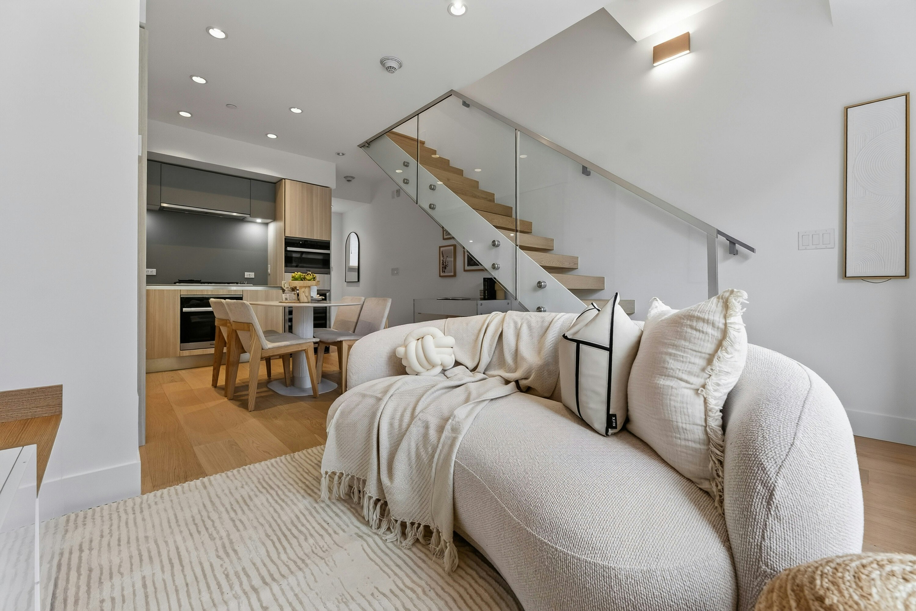 150 W Woodstock Avenue, Vancouver, BC, V5Y 0N1 - 10