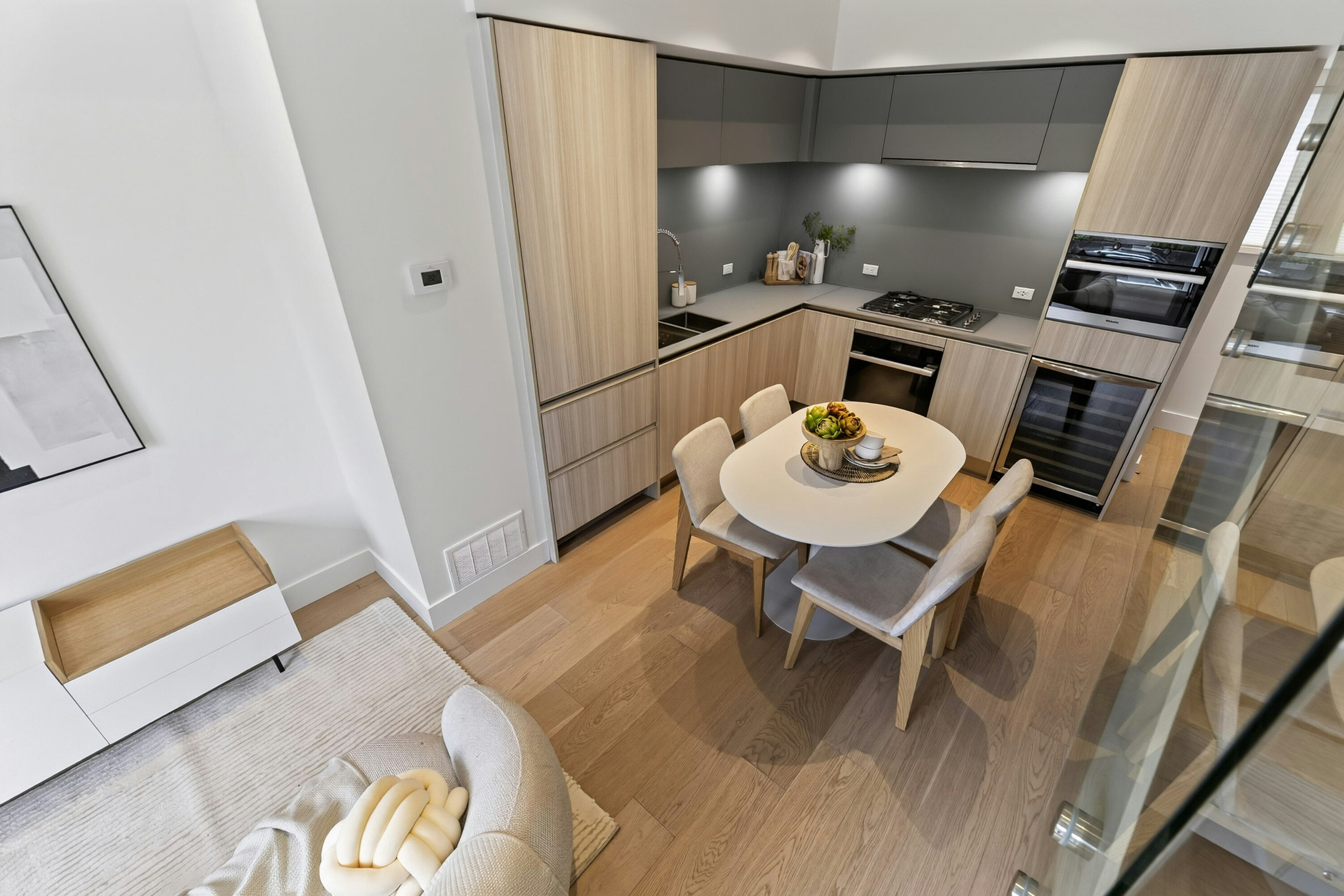150 W Woodstock Avenue, Vancouver, BC, V5Y 0N1