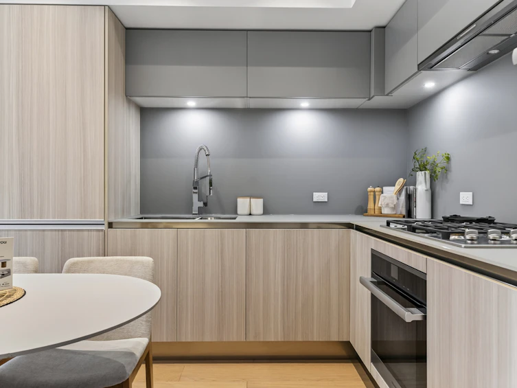 150 W Woodstock Avenue, Vancouver, BC, V5Y 0N1 - 5