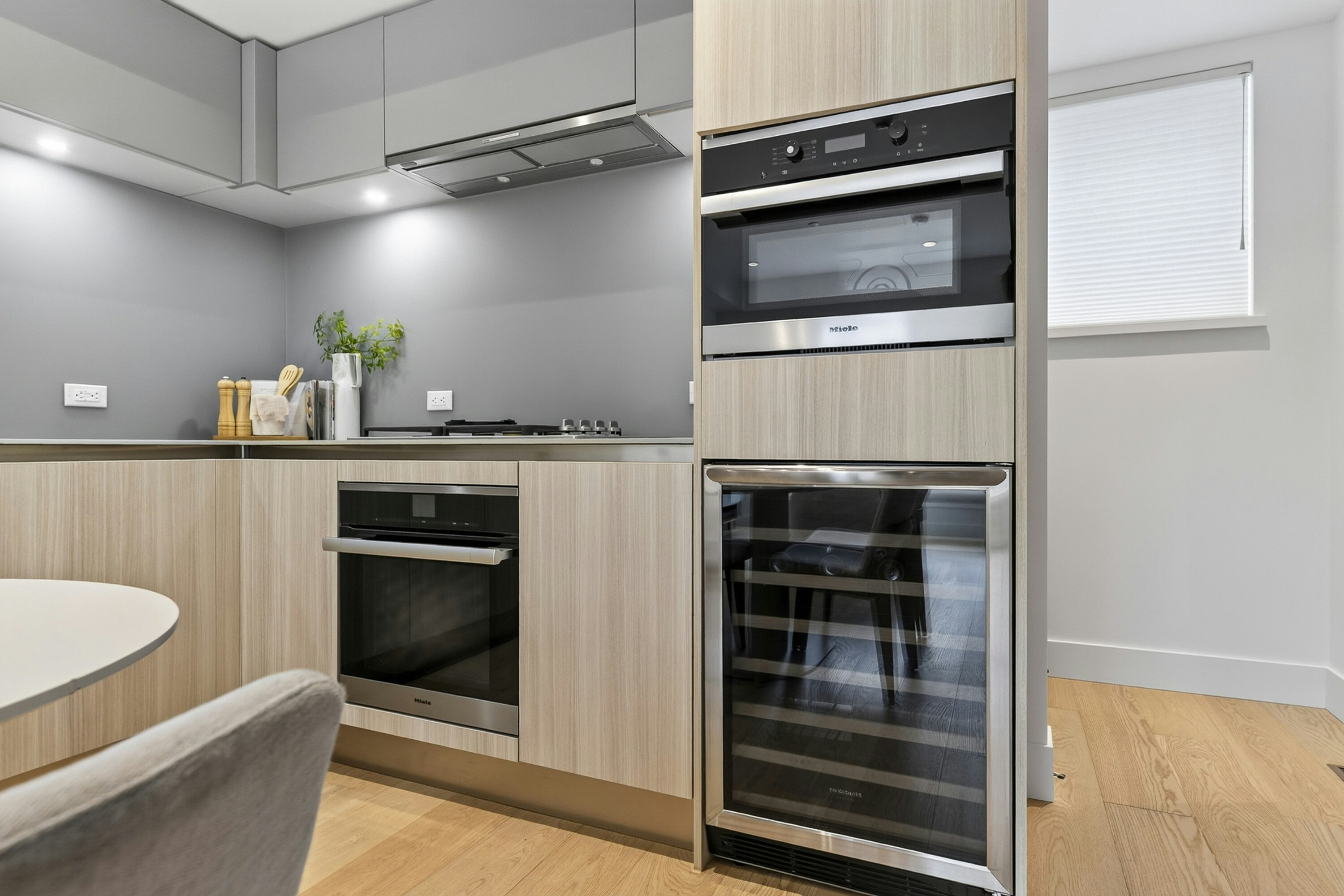 150 W Woodstock Avenue, Vancouver, BC, V5Y 0N1 - 6