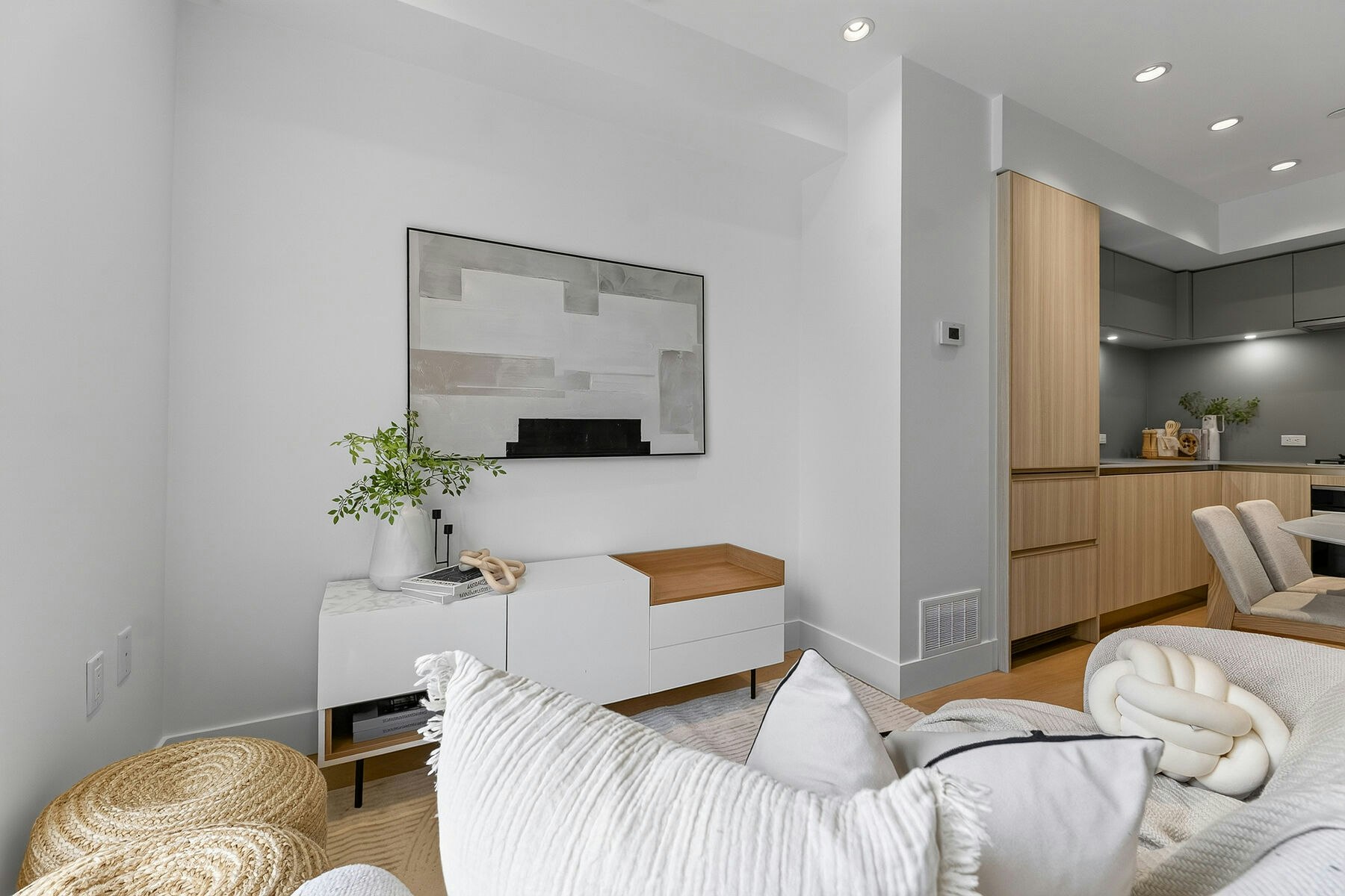 150 W Woodstock Avenue, Vancouver, BC, V5Y 0N1 - 12