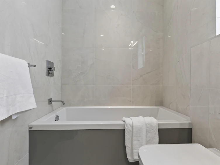 150 W Woodstock Avenue, Vancouver, BC, V5Y 0N1 - 23