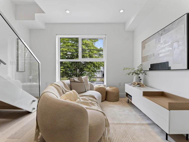 150 W Woodstock Avenue, Vancouver, BC, V5Y 0N1 - 13