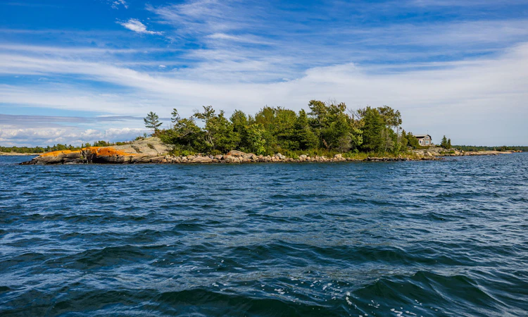 1 352c Island