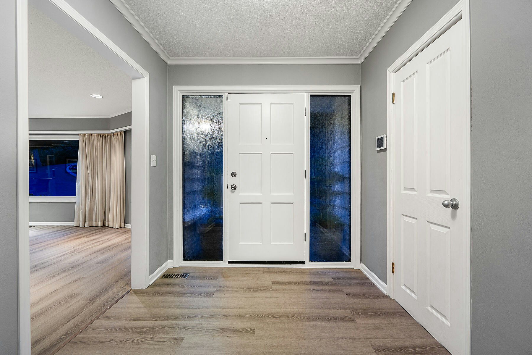 4740 Rutland Road, West Vancouver, BC, V7W 1G7 - 6
