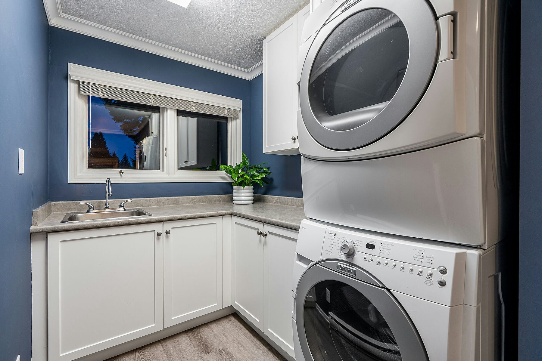 4740 Rutland Road, West Vancouver, BC, V7W 1G7 - 19