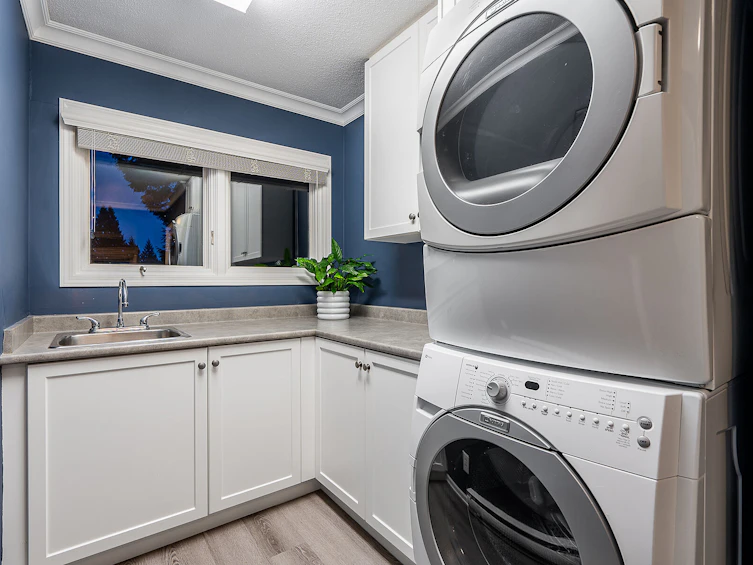 4740 Rutland Road, West Vancouver, BC, V7W 1G7 - 19