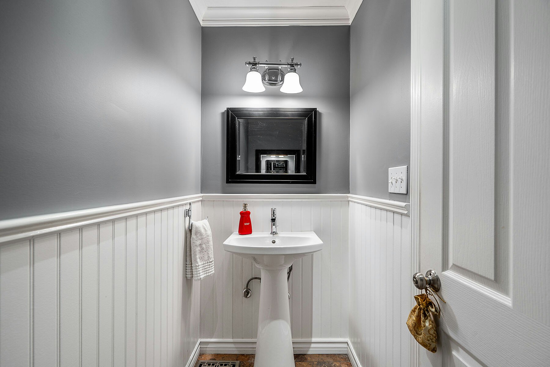 4740 Rutland Road, West Vancouver, BC, V7W 1G7 - 20