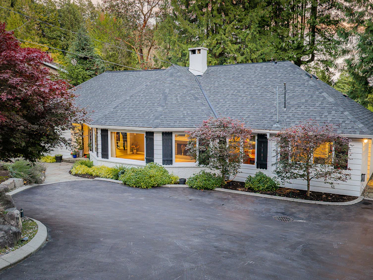 4740 Rutland Road, West Vancouver, BC, V7W 1G7 - 2