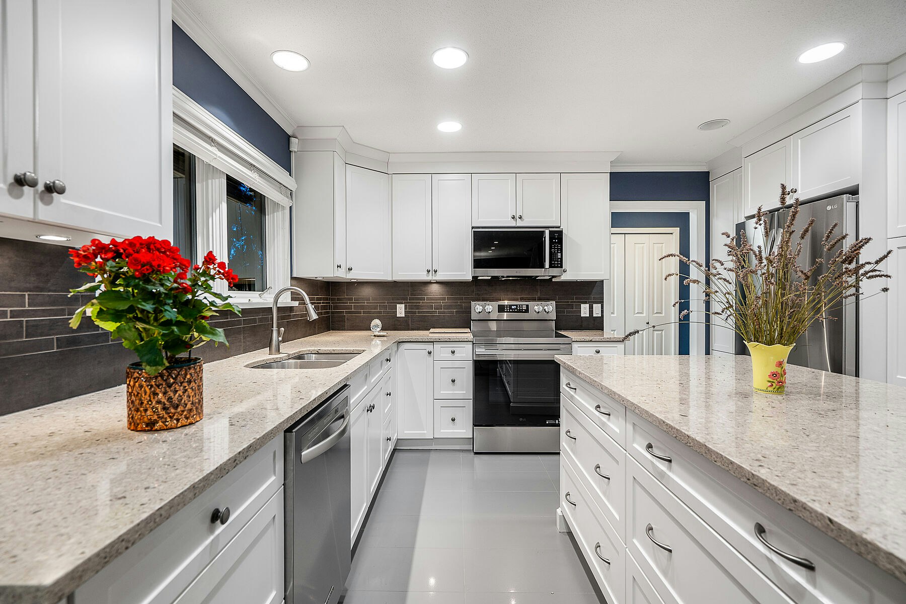 4740 Rutland Road, West Vancouver, BC, V7W 1G7 - 16