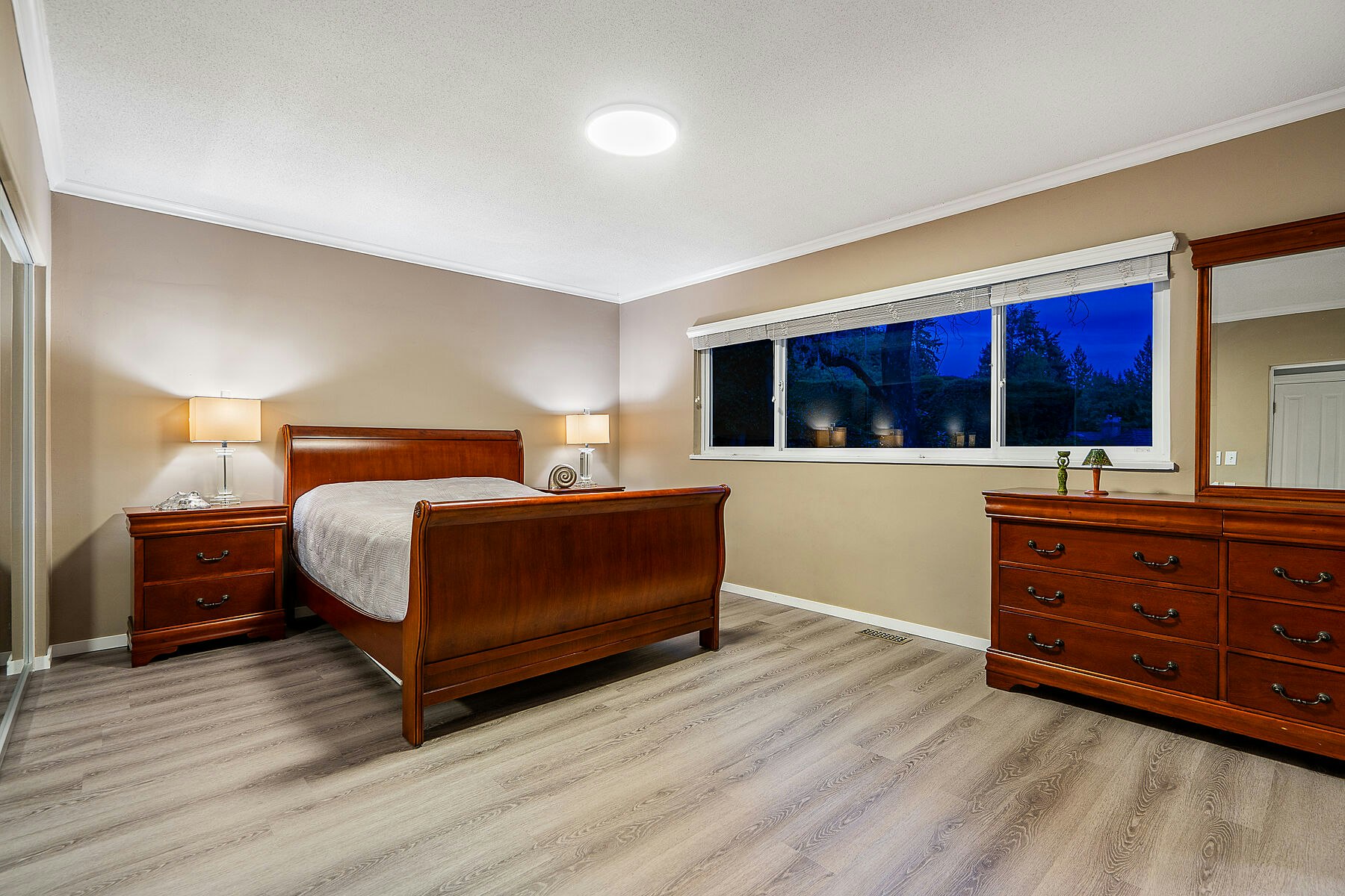 4740 Rutland Road, West Vancouver, BC, V7W 1G7 - 9