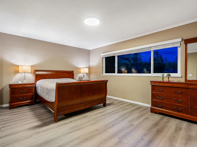 4740 Rutland Road, West Vancouver, BC, V7W 1G7 - 9