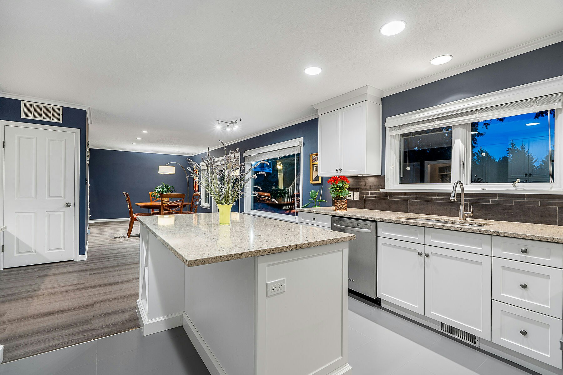 4740 Rutland Road, West Vancouver, BC, V7W 1G7 - 18
